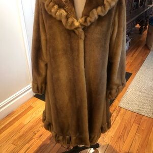 Jones New York Luxurious Tan Teddy Jacket